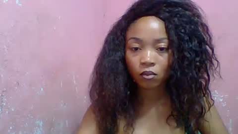 Snapshot of estelah20 chatting on 31, 10, 2025 estelah20 online show from 31, 10, 2025
