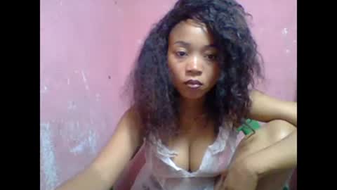 Snapshot of estelah20 chatting on 10, 11, 2025 estelah20 online show from 10, 11, 2025