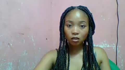 Snapshot of estelah20 chatting on 12, 11, 2025 estelah20 online show from 12, 11, 2025