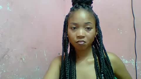 Snapshot of estelah20 chatting on 14, 11, 2025 estelah20 online show from 14, 11, 2025