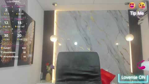 Estephany online show from 3, 2, 2025