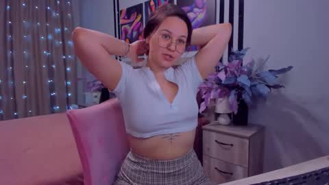 Snapshot of esterkiss chatting on 9, 1, 2025 Odelia online show from 9, 1, 2025