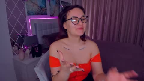 Snapshot of esterkiss chatting on 12, 1, 2025 Odelia online show from 12, 1, 2025