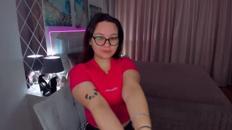 Snapshot of esterkiss chatting on 24, 1, 2025 Odelia online show from 24, 1, 2025