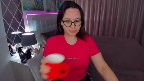Snapshot of esterkiss chatting on 24, 1, 2025 Odelia online show from 24, 1, 2025