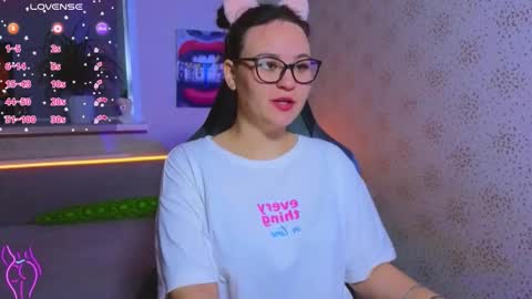 Snapshot of esterplayful chatting on 28, 9, 2025 EsterPlayful online show from 28, 9, 2025