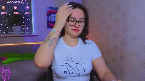 EsterPlayful online show from 21, 10, 2025