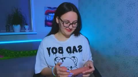 EsterPlayful online show from 8, 11, 2025