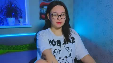 EsterPlayful online show from 18, 11, 2025