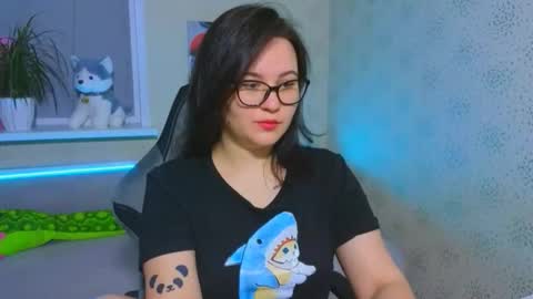 Snapshot of esterplayful chatting on 5, 12, 2025 EsterPlayful online show from 5, 12, 2025