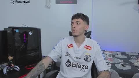 Snapshot of estivenvel chatting on 9, 3, 2026 estivenvel online show from 9, 3, 2026