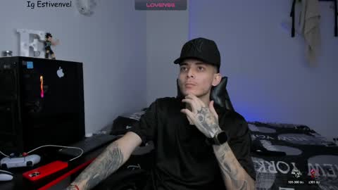 Snapshot of estivenvel chatting on 24, 3, 2026 estivenvel online show from 24, 3, 2026