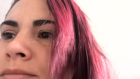 Snapshot of estrella_07 chatting on 13, 5, 2026 linda online show from 13, 5, 2026