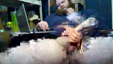 Snapshot of esuldlu chatting on 17, 4, 2026 esuldlu online show from 17, 4, 2026