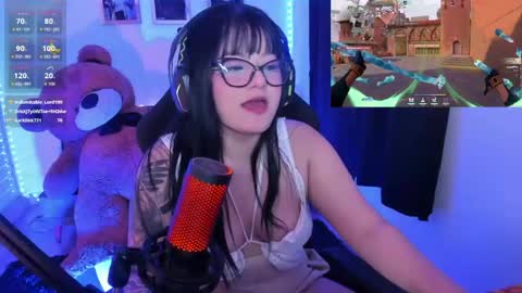 Snapshot of eternaaura_ chatting on 19, 4, 2026 Aura online show from 19, 4, 2026