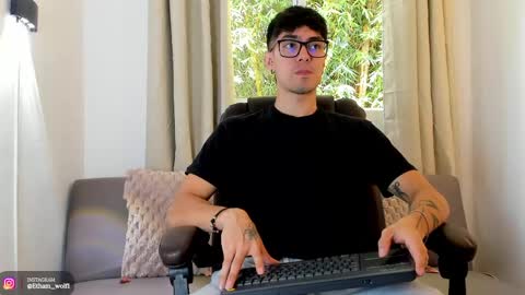 etham_wolf1 online show from 25, 4, 2026