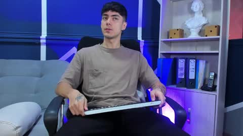 Etham online show from 9, 10, 2025