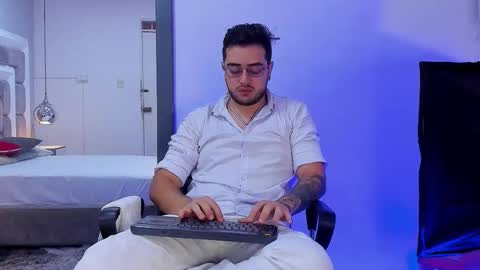 ethan_greys online show from 23, 12, 2025