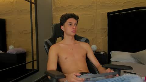 ethanlowell online show from 25, 10, 2025