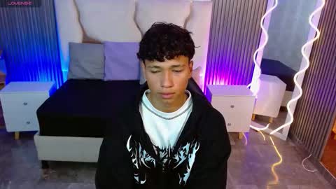 Snapshot of ette_tay chatting on 22, 10, 2025 ette online show from 22, 10, 2025