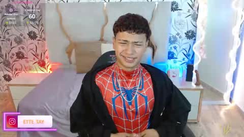 Snapshot of ette_tay chatting on 6, 11, 2025 ette online show from 6, 11, 2025