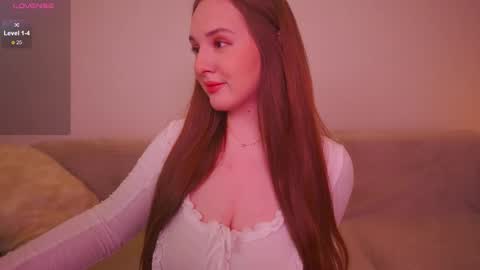 Hello I am AliseNext stream -  1700 GTM1 online show from 22, 10, 2025