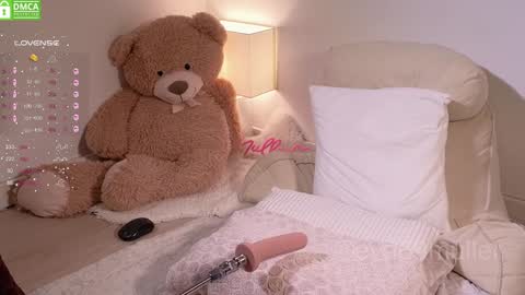 Eva  next show  8pm CEST AMST online show from 11, 1, 2025