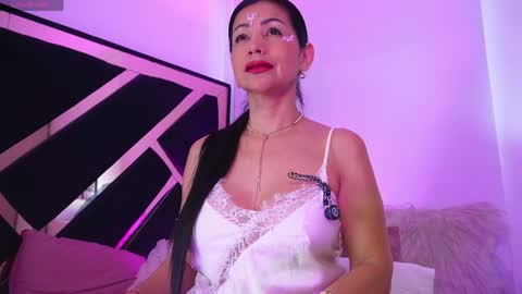 Snapshot of eva_45love chatting on 24, 4, 2026 Eva online show from 24, 4, 2026