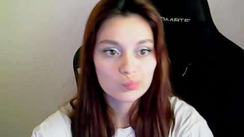 Snapshot of eva_avea chatting on 2, 2, 2026 Vanellope online show from 2, 2, 2026