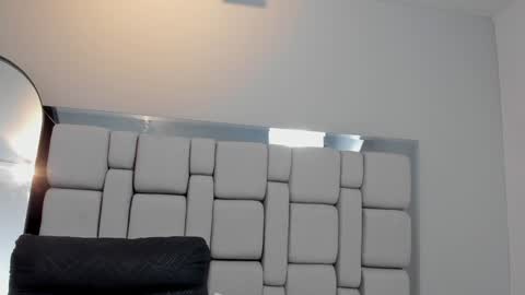 EVA  online show from 31, 1, 2025