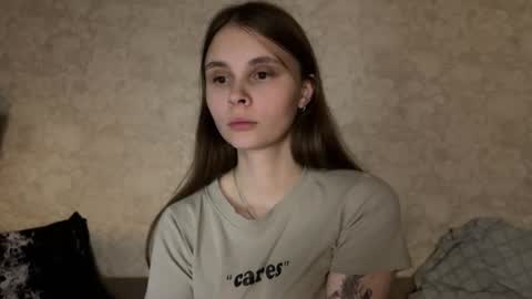 Snapshot of eva_calvin chatting on 3, 11, 2025 Eva Calvin online show from 3, 11, 2025