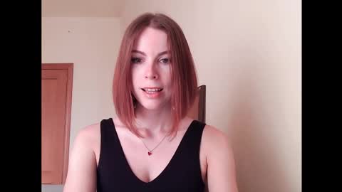 Snapshot of eva_cutesmile chatting on 14, 9, 2025 Eva online show from 14, 9, 2025