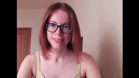 Snapshot of eva_cutesmile chatting on 19, 9, 2025 Eva online show from 19, 9, 2025