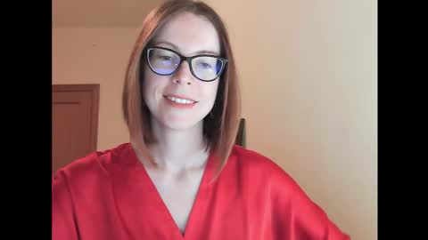 Snapshot of eva_cutesmile chatting on 23, 9, 2025 Eva online show from 23, 9, 2025