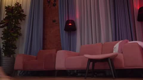 Snapshot of eva_fashionista chatting on 27, 2, 2025 Eva online show from 27, 2, 2025