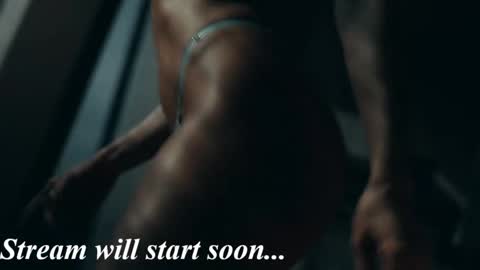 Snapshot of eva_fashionista chatting on 11, 11, 2025 Eva online show from 11, 11, 2025