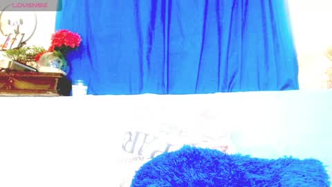 Snapshot of eva_hoot1 chatting on 13, 5, 2026 EVA online show from 13, 5, 2026