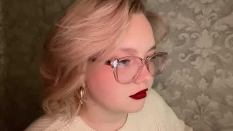 eva_kittenn online show from 17, 9, 2025