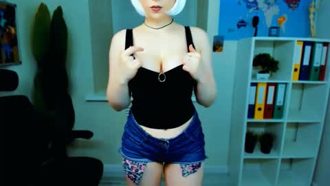 Snapshot of eva_lawrence chatting on 21, 9, 2025 Eva online show from 21, 9, 2025