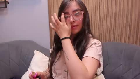 Angelinne online show from 12, 12, 2024