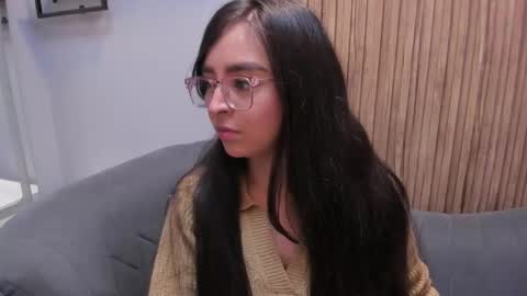 Angelinne online show from 22, 1, 2025