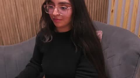 Angelinne online show from 14, 2, 2025