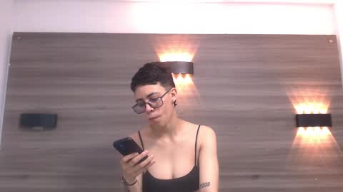 Eva cute online show from 15, 2, 2025