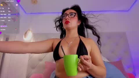 Snapshot of eva_rain chatting on 4, 7, 2026 Eva online show from 4, 7, 2026