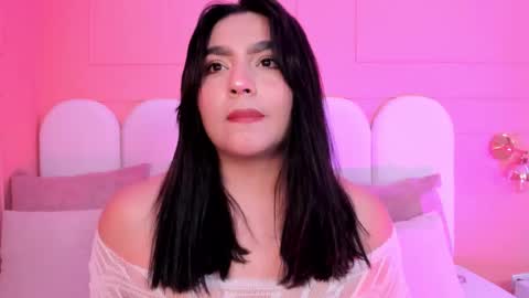 eva_saintt online show from 5, 12, 2025