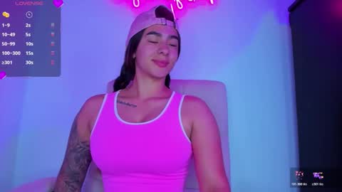 Eva Shinee online show from 28, 11, 2025