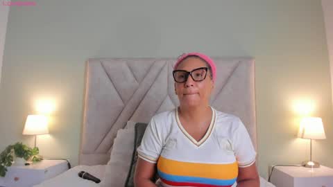 Snapshot of evaa_mills chatting on 31, 5, 2026 Eva online show from 31, 5, 2026
