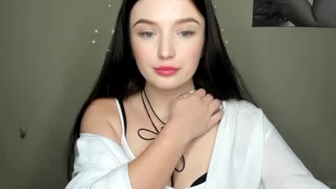 Snapshot of evaamillerr chatting on 16, 12, 2024 Eva online show from 16, 12, 2024