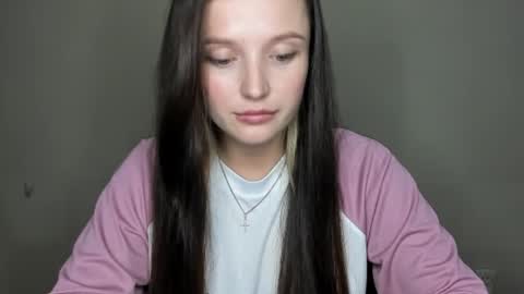 Snapshot of evaamillerr chatting on 28, 9, 2025 Eva online show from 28, 9, 2025