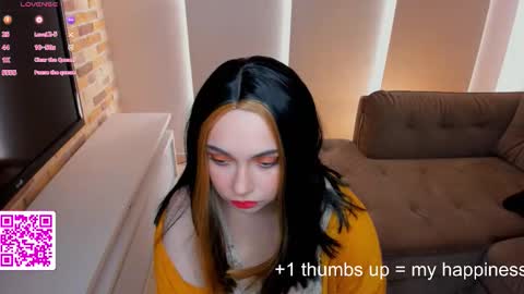 Snapshot of evablimey chatting on 14, 9, 2025 Eva online show from 14, 9, 2025